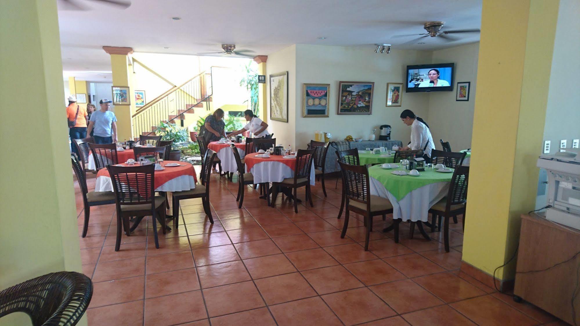 Hotel Brandts Los Robles De San Juan Managua Exterior photo